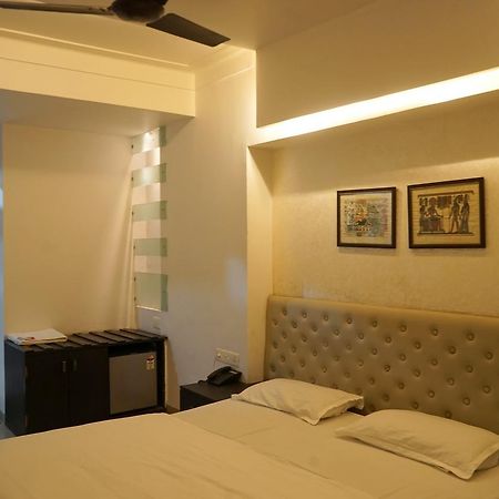 Hotel Paradise Nágpur Kültér fotó